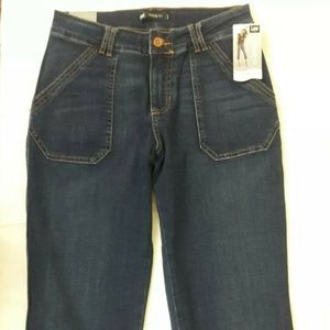 Lee Jeans Size 6 Bella Crop Mid Rise Fit Stretch